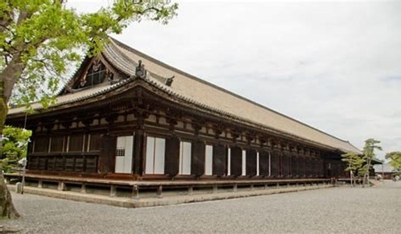 Kyoto Private Tour - This temple is located close to JR Kyoto Station with easy access to it