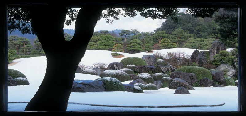 Shimane Private Tour - Adachi Museum of Art: garden in winter 