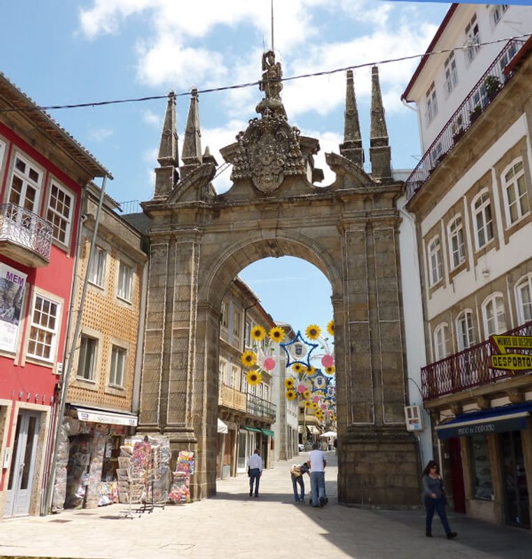 Porto Private Tour - New Door Arch - Braga