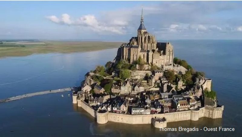 Normandy Private Tour - null