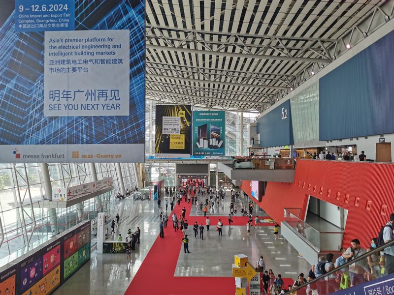 Shenzhen Private Tour - attending lighting fair in Guangzhou