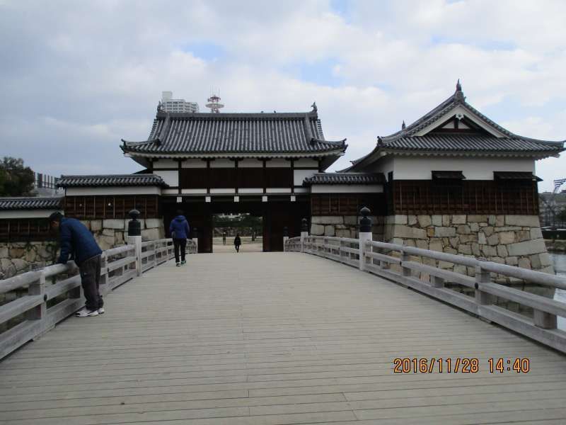 Hiroshima Private Tour - Omote gomon Gate