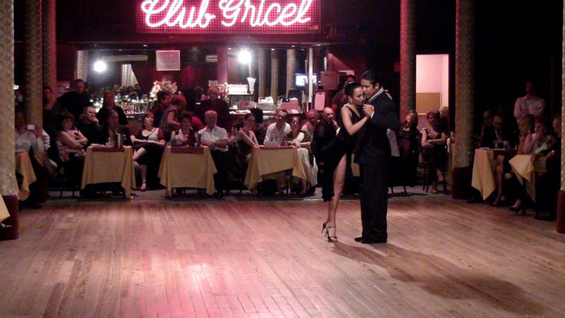 Buenos Aires Private Tour - Tango performance by professional dancers in Club Gricel.