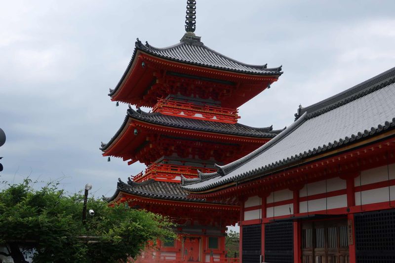 Kyoto Private Tour - Kiyomizudera Temple (Three story Pagoda)