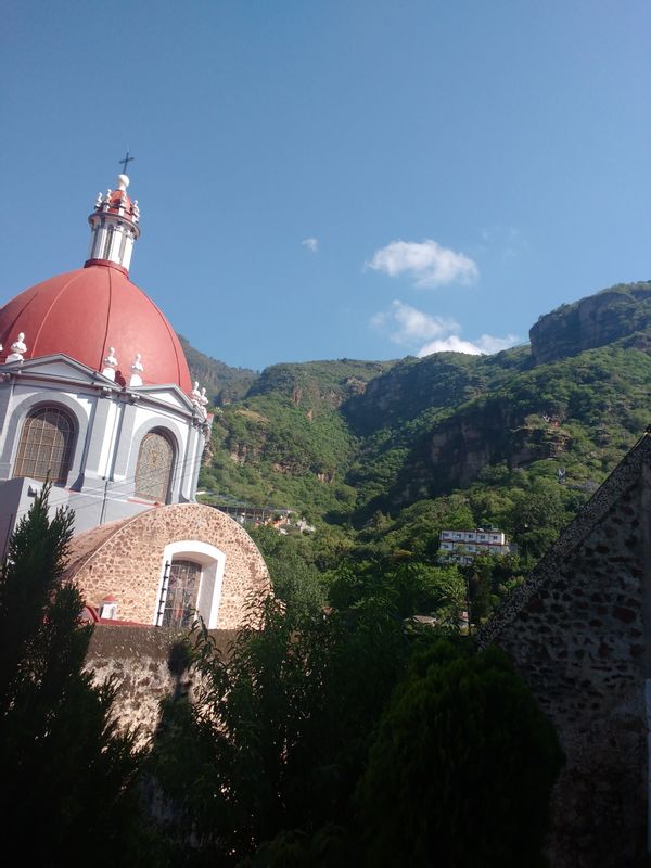 Mexico City Private Tour - Church of the Lord of Chalma, built on the mountain and with a river next to it.