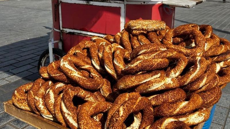 Istanbul Private Tour - Simit