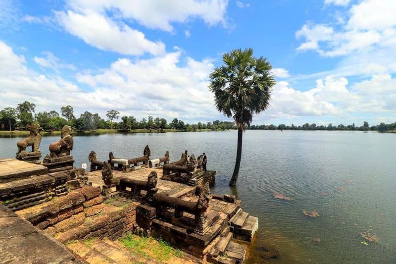 Siem Reap Private Tour - Srah Srong one other extra place along small circuit