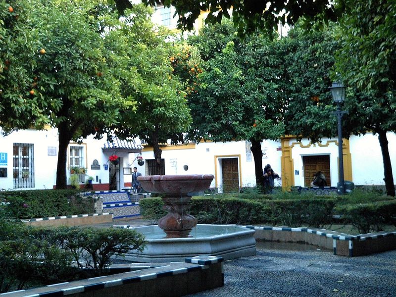 Seville Private Tour - Santa Cruz Neighborhood