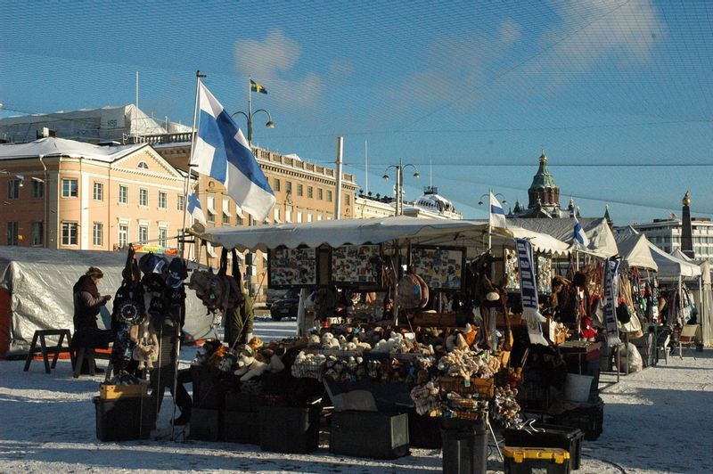 Helsinki Private Tour - Market square