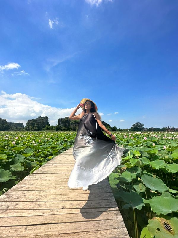 Ninh Binh Private Tour - Lotus field in summer time (at the root of dancing cave)