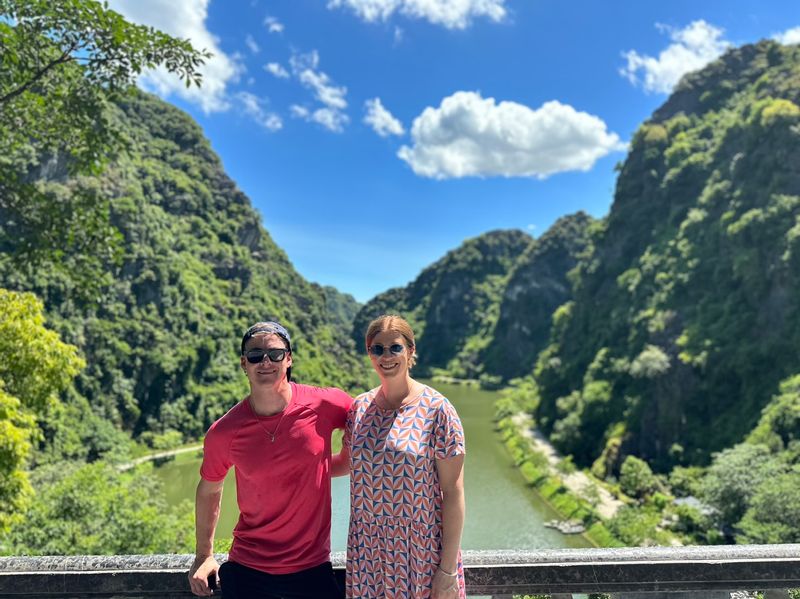 Ninh Binh Private Tour - Tuyet Tinh Coc