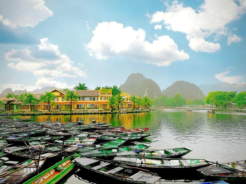 Ninh Binh Private Tour - Tam Coc boat trip