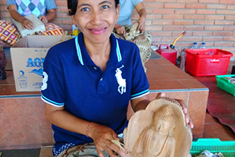 Bali Private Tour - Traditional Wood carver house tour in Ubud