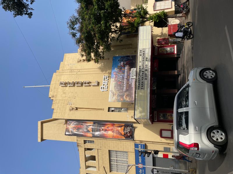 Mumbai Private Tour - Iconic art deco cinema bollywood