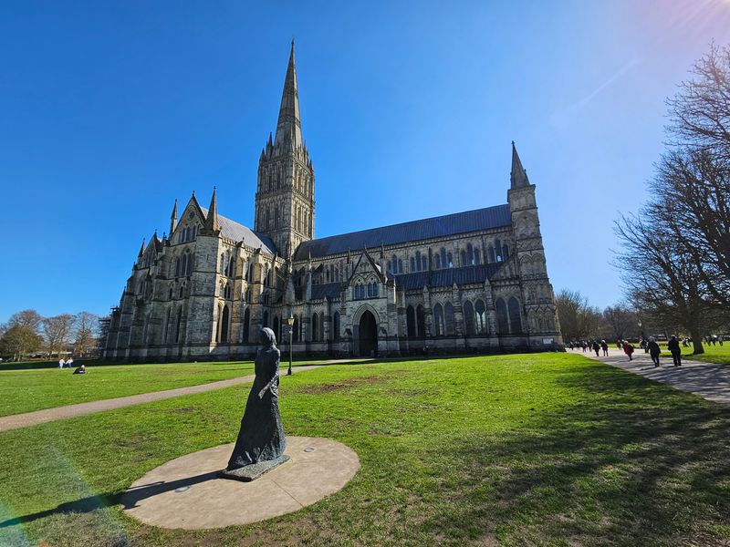 Southampton Private Tour - Salisbury Cathedral. 