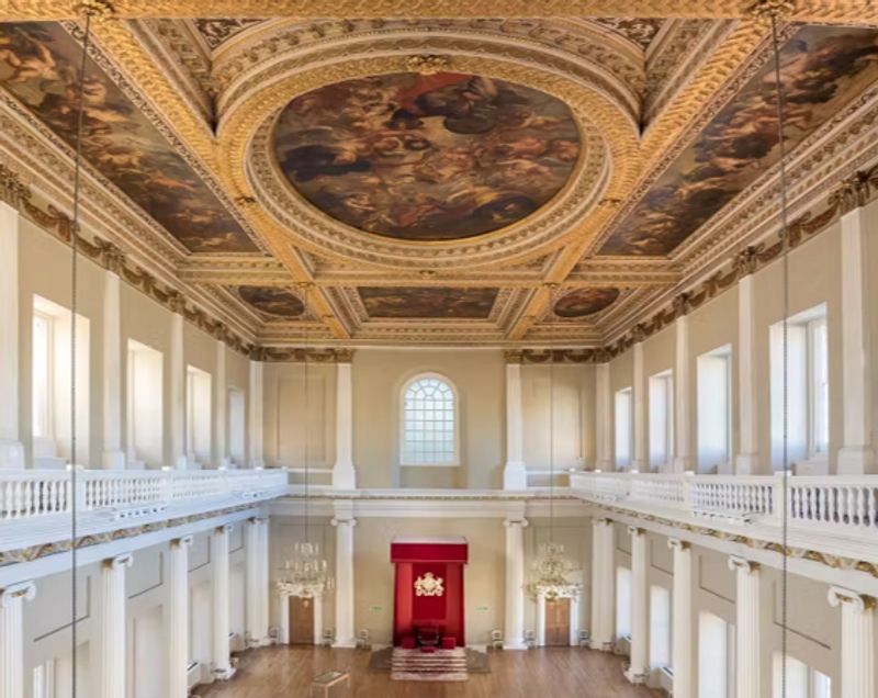 London Private Tour - The Banqueting Hall