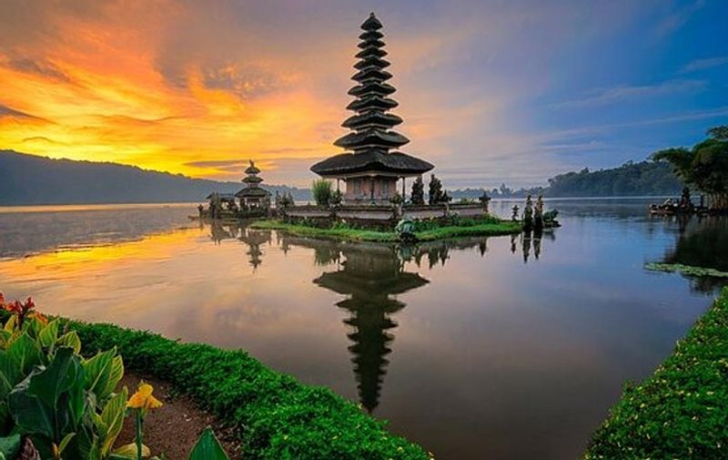 Bali Private Tour - Ulun Danu Temple Bedugul