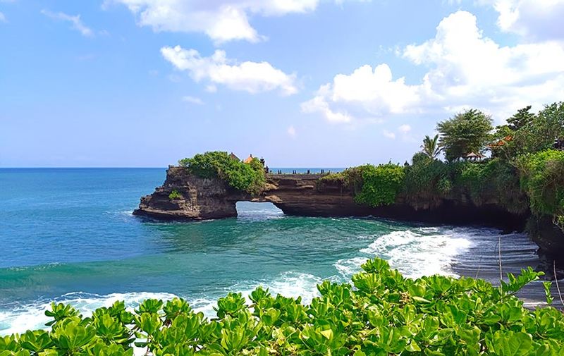 Bali Private Tour - Tanah Lot, the off-shore Temple in Tabanan Bali. the best spot t see the sunset