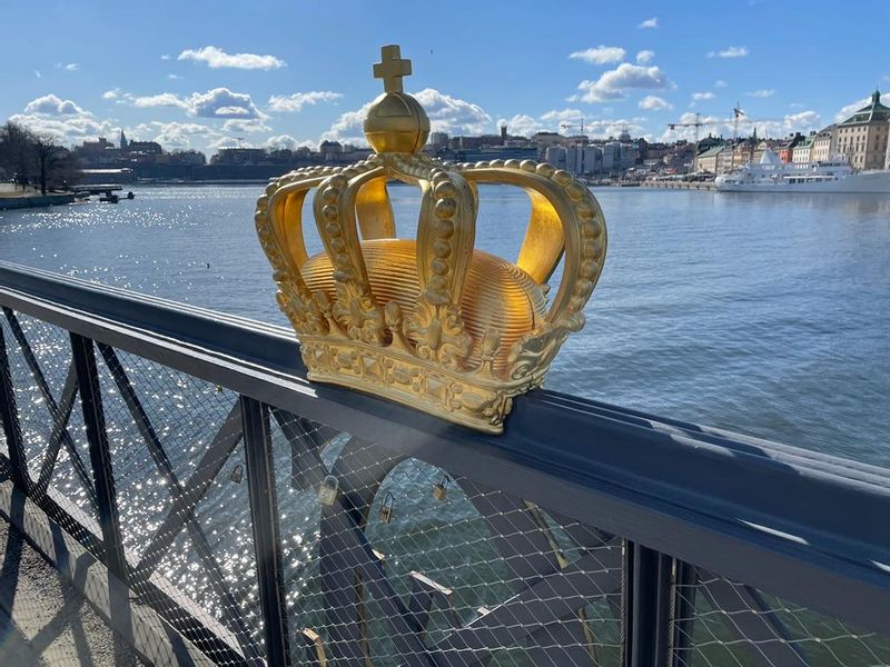 Stockholm Private Tour - The old town bridge 