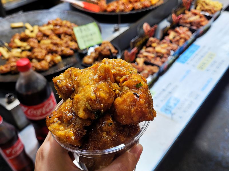 Seoul Private Tour - Mangwon market - Sweet chicken