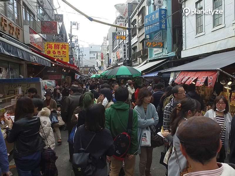 Tokyo Private Tour - The Tsukiji Outer Market is a dining room of Tokyo Metropolitan.