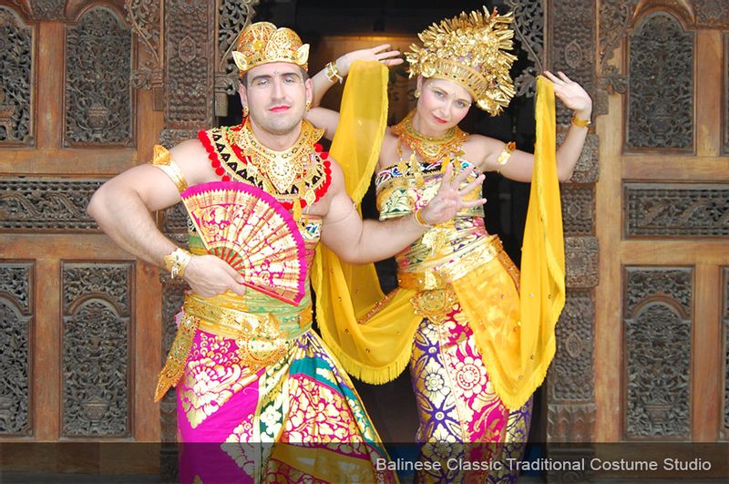 Bali Private Tour - Traditional Balinese Dresses Photo Session