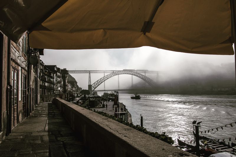 Porto Private Tour - Luiz I bridge from Ribeira neighborhood