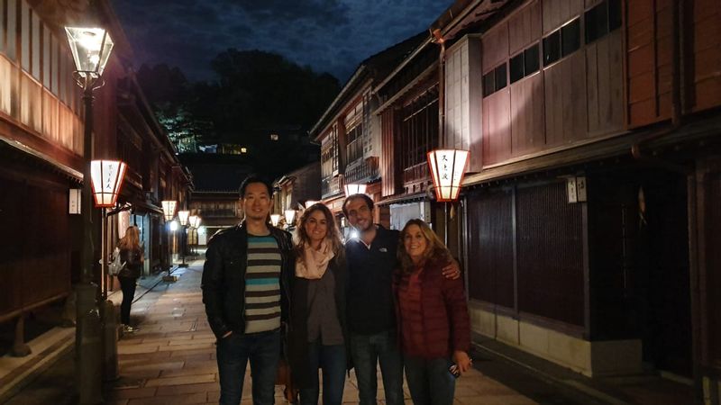 Kanazawa Private Tour - Geisha street at night