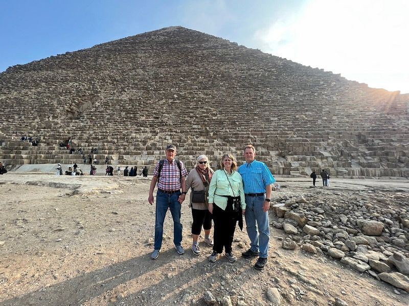 Giza Private Tour - null