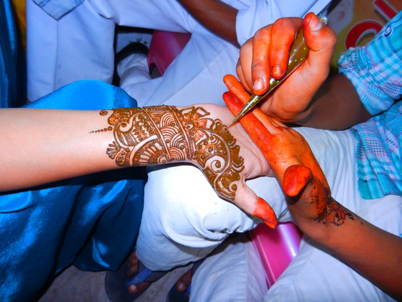 Delhi Private Tour - Henna Painting at Old Delhi