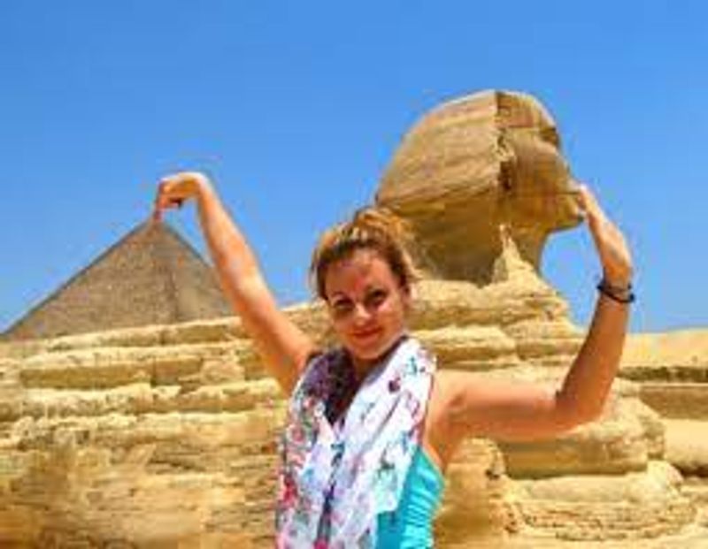 Giza Private Tour - null