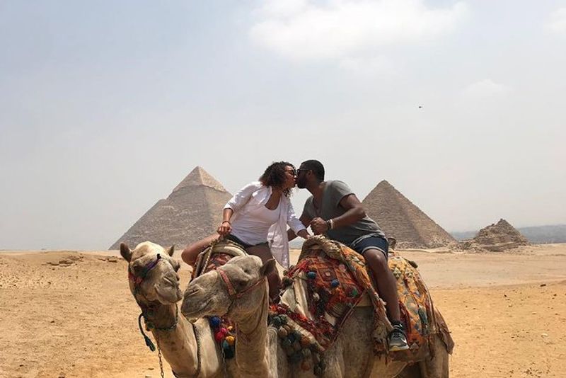 Giza Private Tour - null