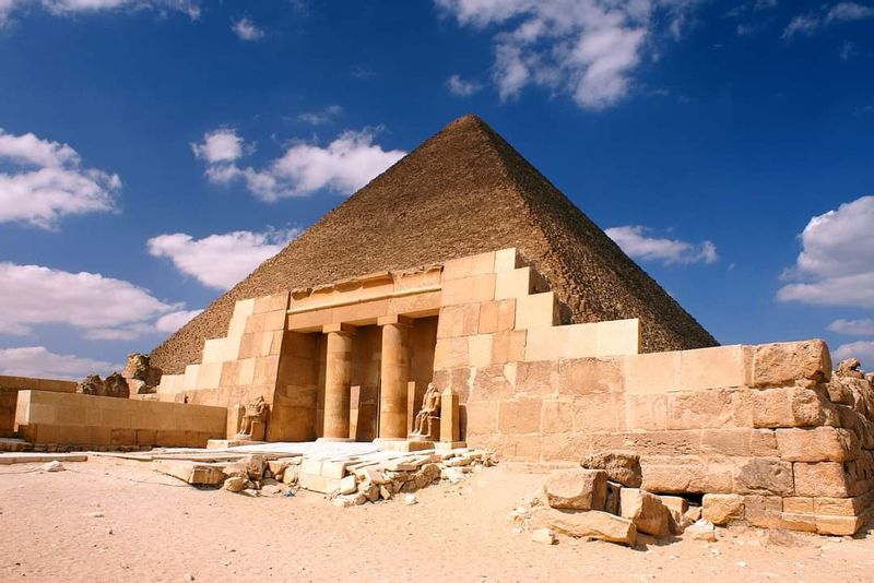 Giza Private Tour - null