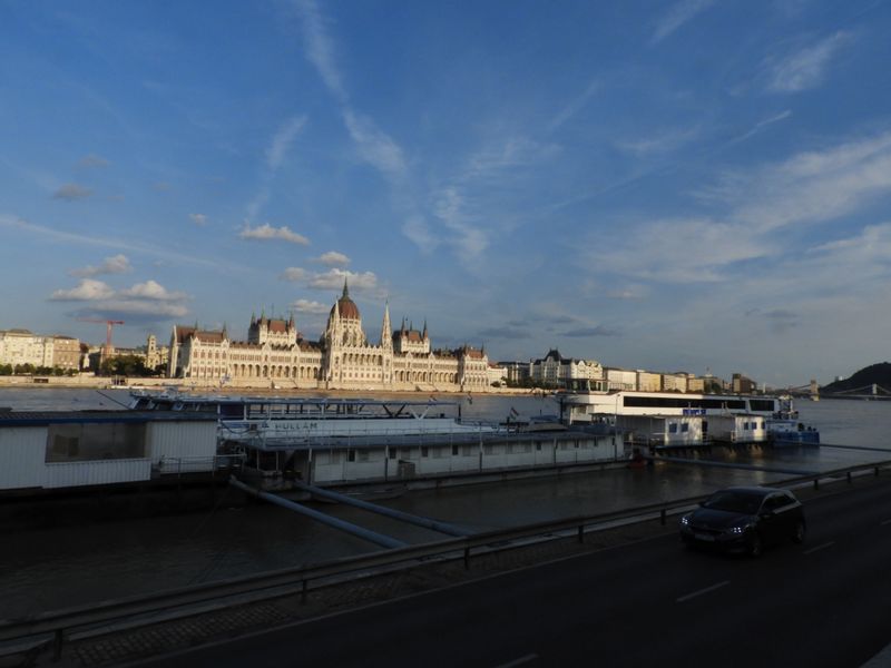 Budapest Private Tour - Parliament