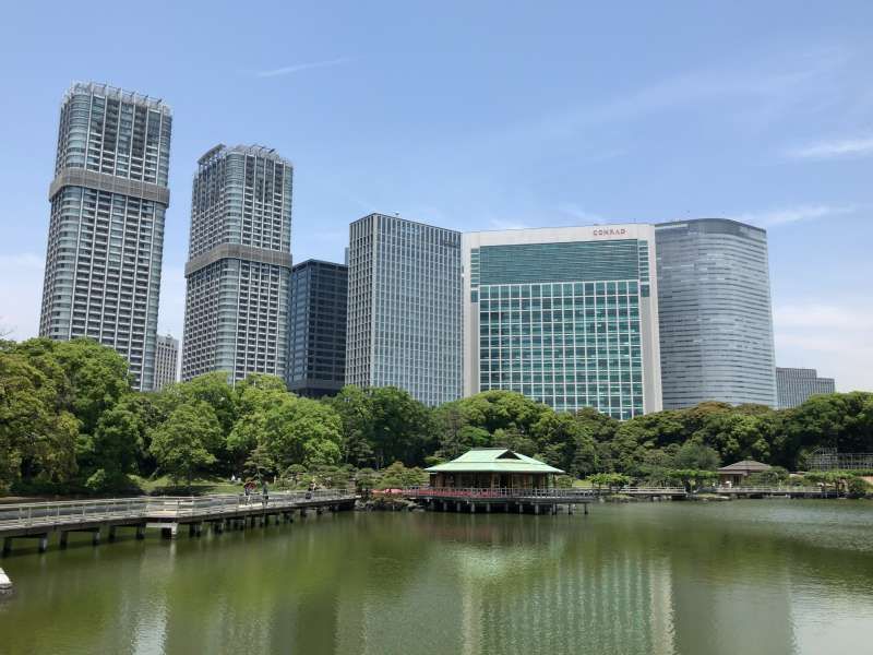 Tokyo Private Tour - Hamarikyu Garden, or Hama Detached Palace Garden near Tsukiji Market, in Marunouchi area 