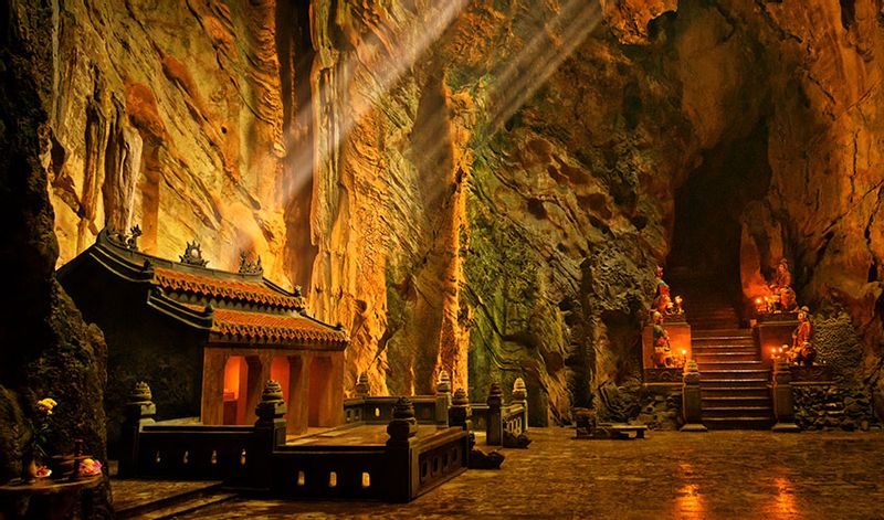 Da Nang Private Tour - Marble Mountain