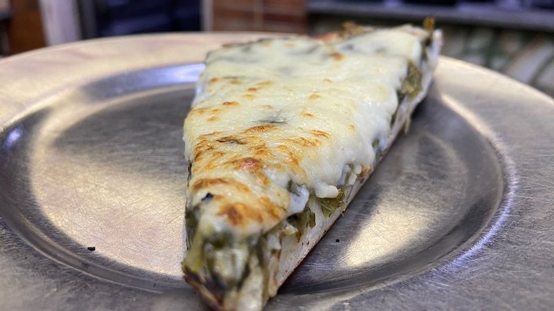 Buenos Aires Private Tour - Spinach and Béchamel Sauce Pizza