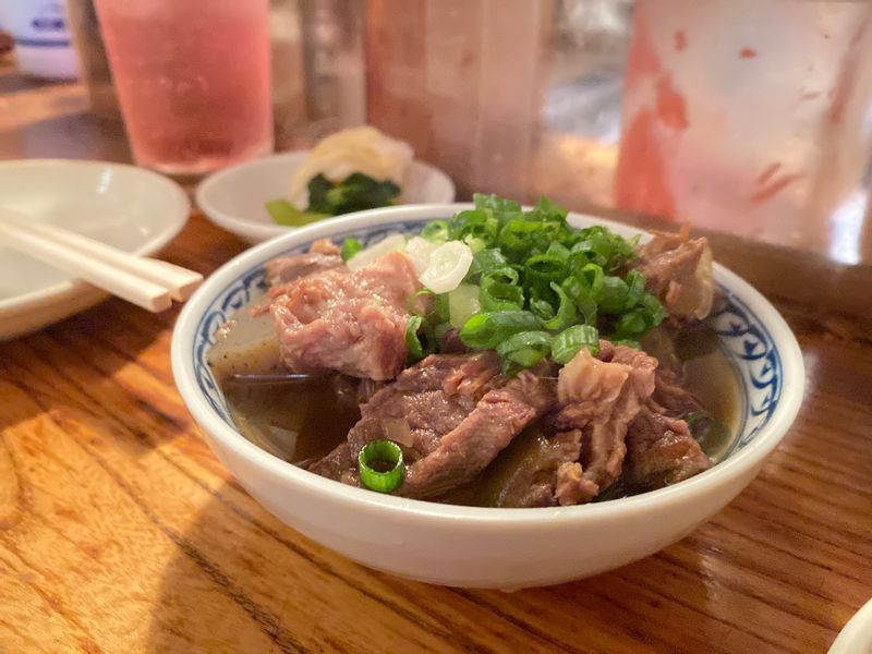 Tokyo Private Tour - Delicious Food at Shinjyuku Golden Gai