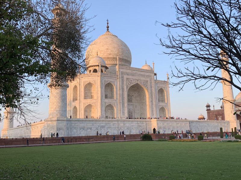 Agra Private Tour - Tajmahal Garden View 