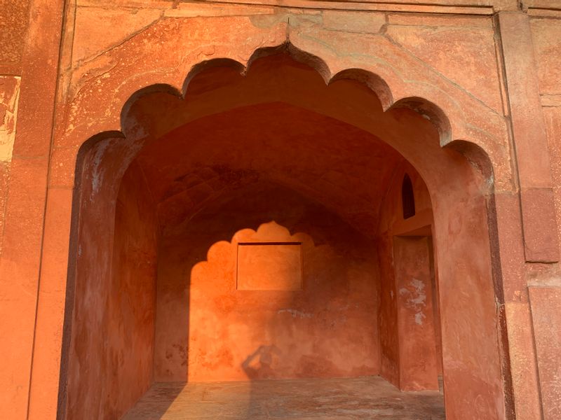 Agra Private Tour - Arches Design in  Tajmahal Garden