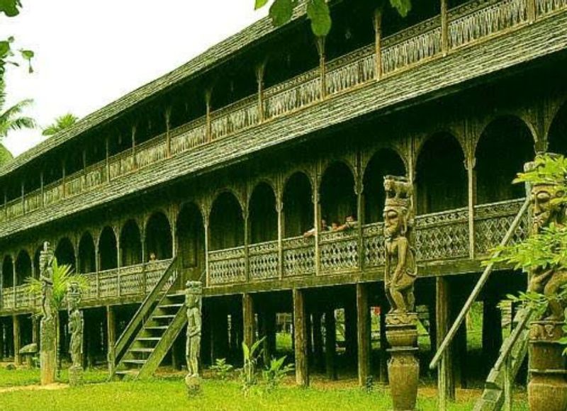 East Kalimantan Private Tour - Lamin longhouse