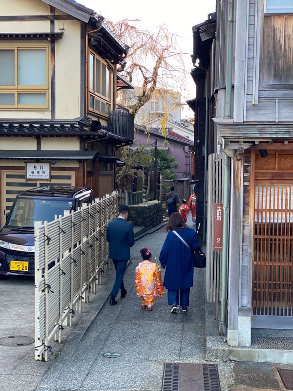 Kanazawa Private Tour - Cozy street in Kanazawa