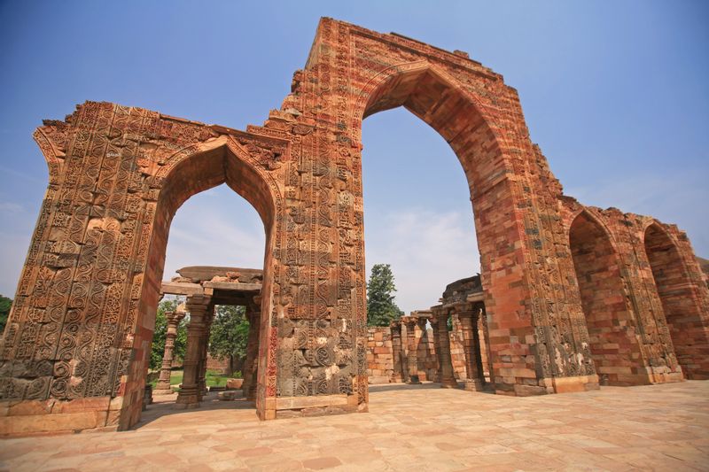 Delhi Private Tour - Qutub Complex 