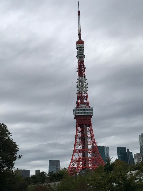 Tokyo Private Tour - Tokyo Tower is our version of Paris Eiffel Tower. Almost 70 years of history with nostalgic atmosphere. You will have bird's eye view in the middle of Tokyo, commanding the view of rainbow bridge and Mt. Fuji given the clear air.