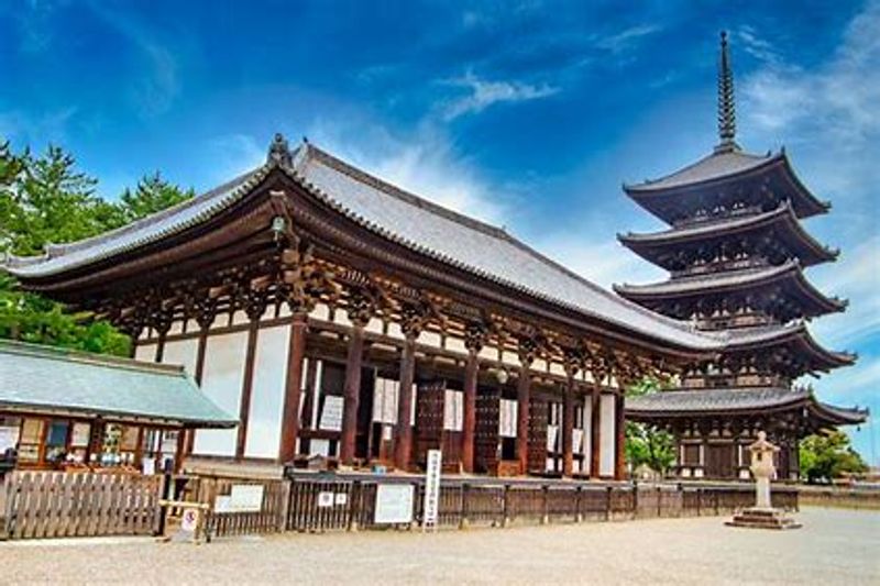 Nara Private Tour - Kofukuji (興福寺, Kōfukuji) used to be the family temple of the Fujiwara, the most powerful aristocratic clan during much of the Nara and Heian Periods. The temple was established in Nara at the same time as the capital in 710. At the height of Fujiwara power, the temple consisted of over 150 buildings.