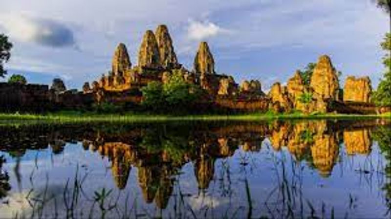 Siem Reap Private Tour - Pre Rup temple