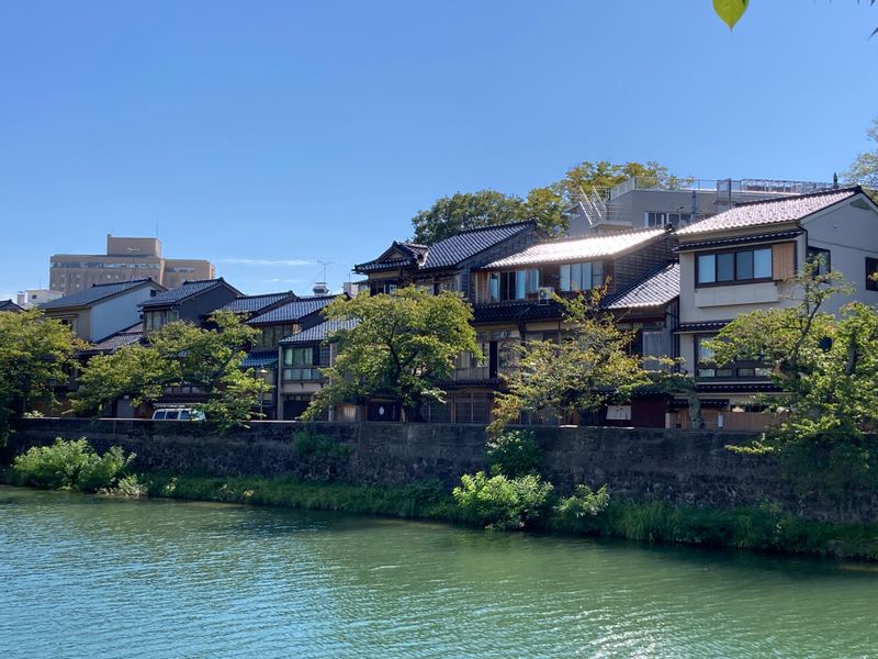 Kanazawa Private Tour - Kazuemachi