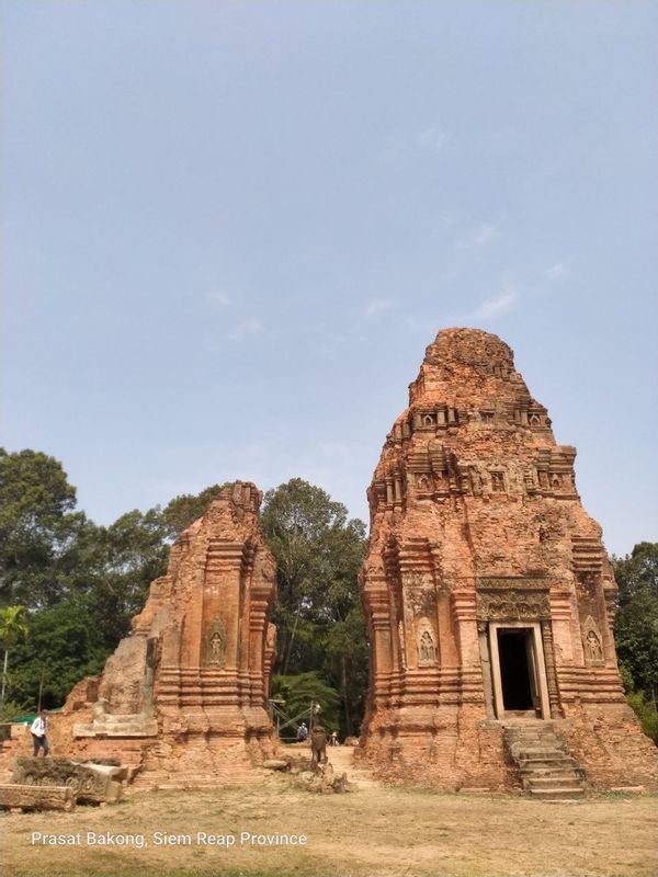 Siem Reap Private Tour - Towers of Lo Lei temple