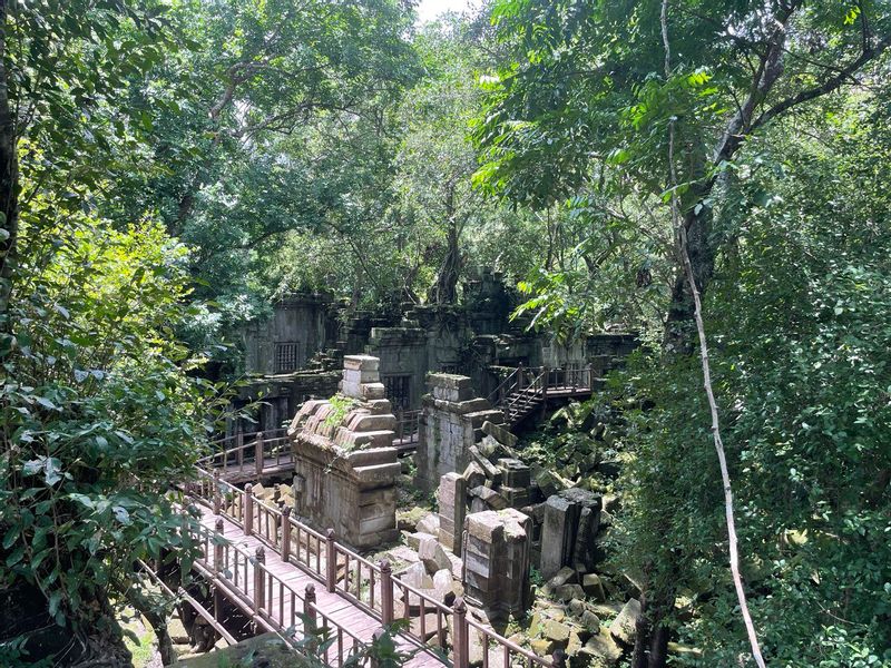 Siem Reap Private Tour - Greenery view fo Beng Mealea temple