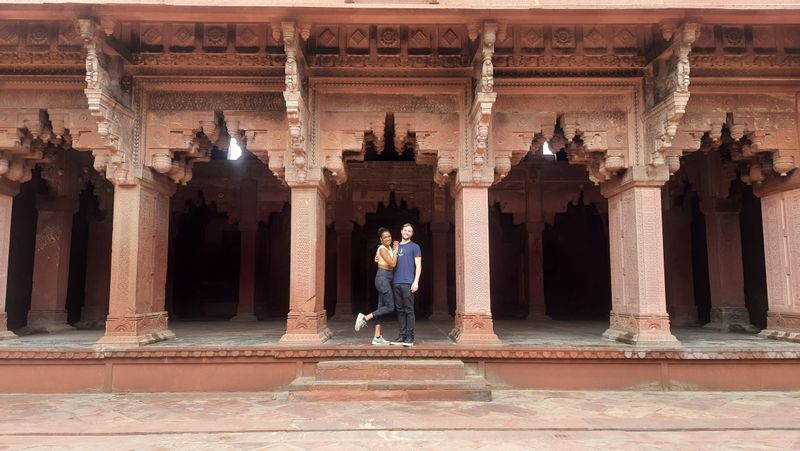 Delhi Private Tour - Agra Fort, a UNESCO World Heritage Site, stands as a testament to India's rich history and architectural grandeur. Located in the city of Agra, it is a must-visit destination for history enthusiasts, architecture aficionados, and anyone interested in the Mughal era's cultural and historical significance.